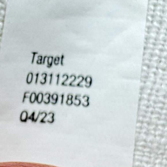 Universal Threat White Linen Shorts w/Pockets - Picture 7 of 7